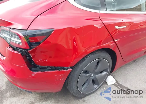 2018 Tesla Model 3 Long Range/Mid Range from USA, damaged, VIN 5YJ3E1EA1JF016832